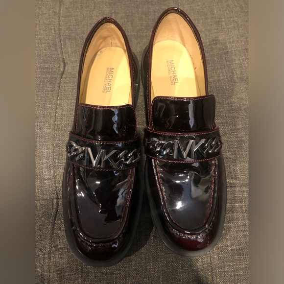 Michael Kors size 7 patent deep red leather Blaine loafers - Picture 3 of 5